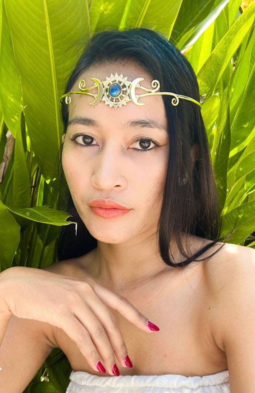 Triple Goddess Headpiece - set with large Labradorite Crystal (14mm diameter)