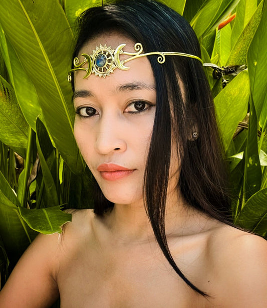 Triple Goddess Headpiece - set with large Labradorite Crystal (14mm diameter)