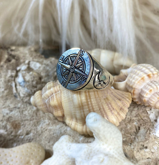 Compass Ring in Sterling Silver